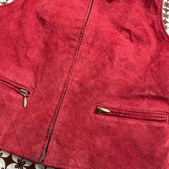 Vintage Leather Vest - Picture 4 of 10
